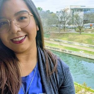 Meet your Posher, Selina